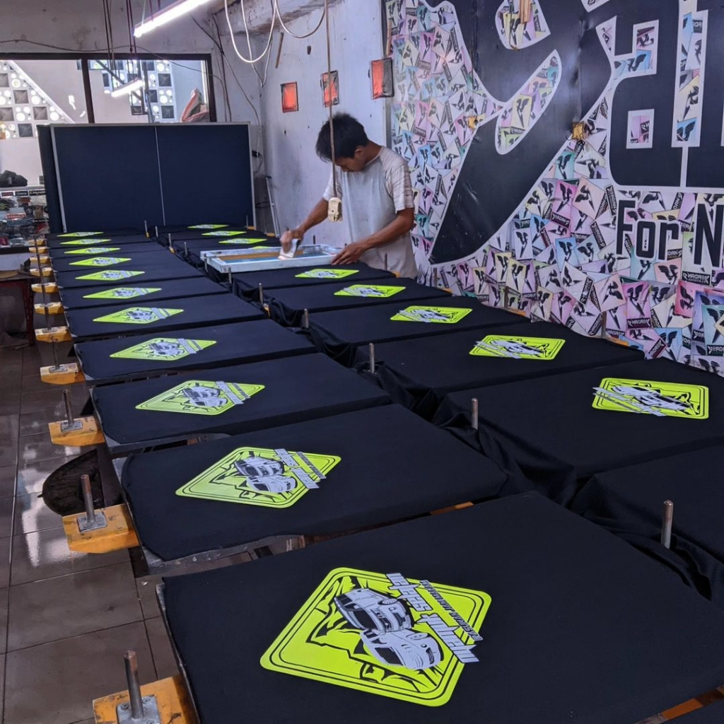 sablon kaos plastisol lusinan