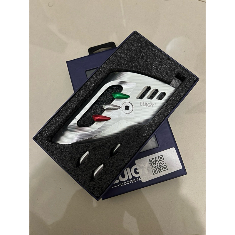 cover shock luigy vespa chrome