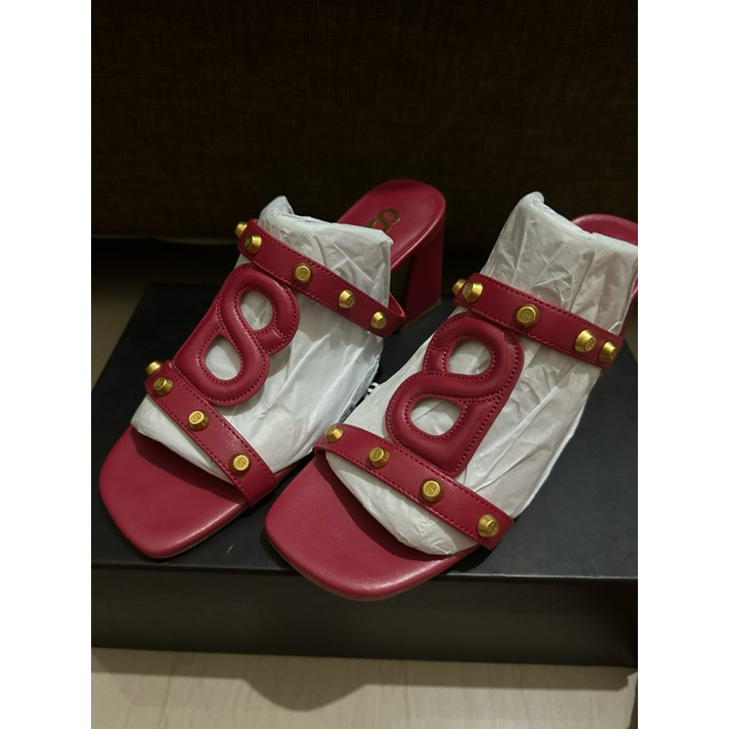 BUTTONSCARVES KEFI STUDS HEELS SIZE 38