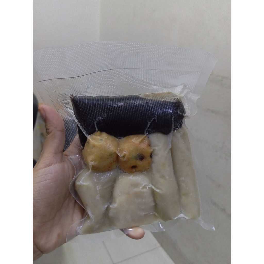 

PAKET MIX A | Pempek Tenggiri Asli Palembang | Empek Empek Mpek Mpek