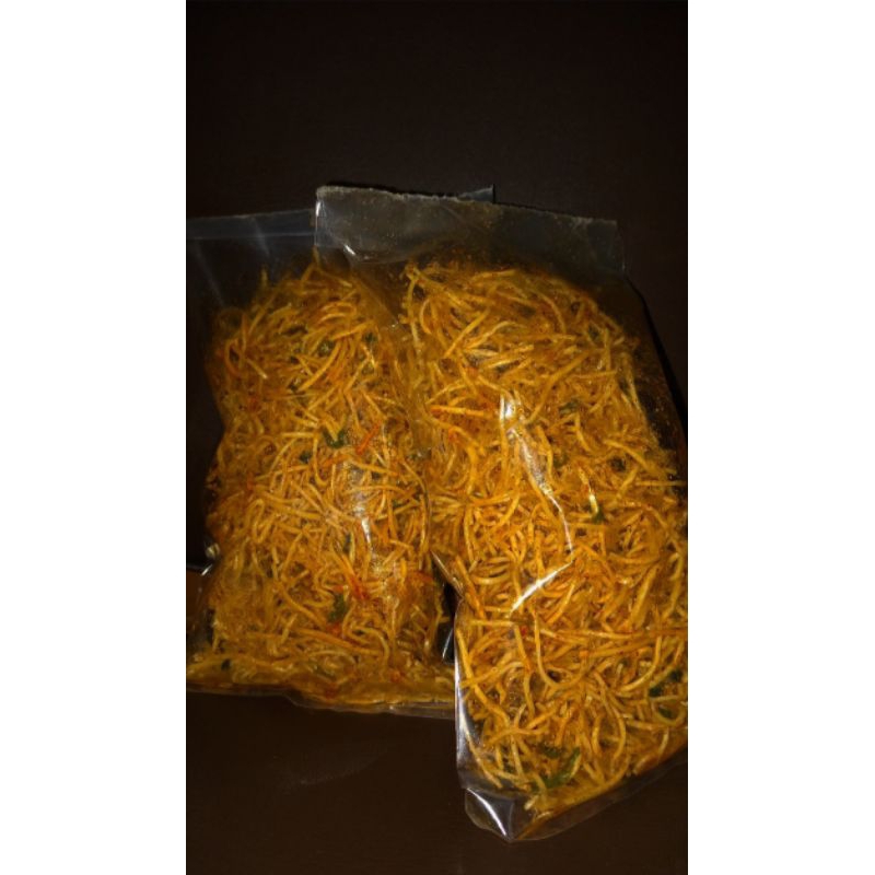 

CEMILAN MAKANAN RINGAN MIERAUK ORIGINAL/PEDAS DAUN JERUK 250G
