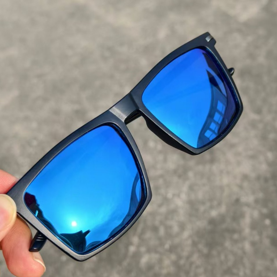 Garansi Pembayaran  Kacamata Hitam Photocromic Polarisasi UV4 Motor Pria Keren Sunglasses Cowok Wani