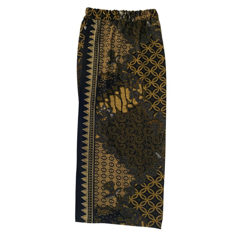 [PRELOVED] Long skirt batik pattern & atasan uniqlo warna kuning wanita