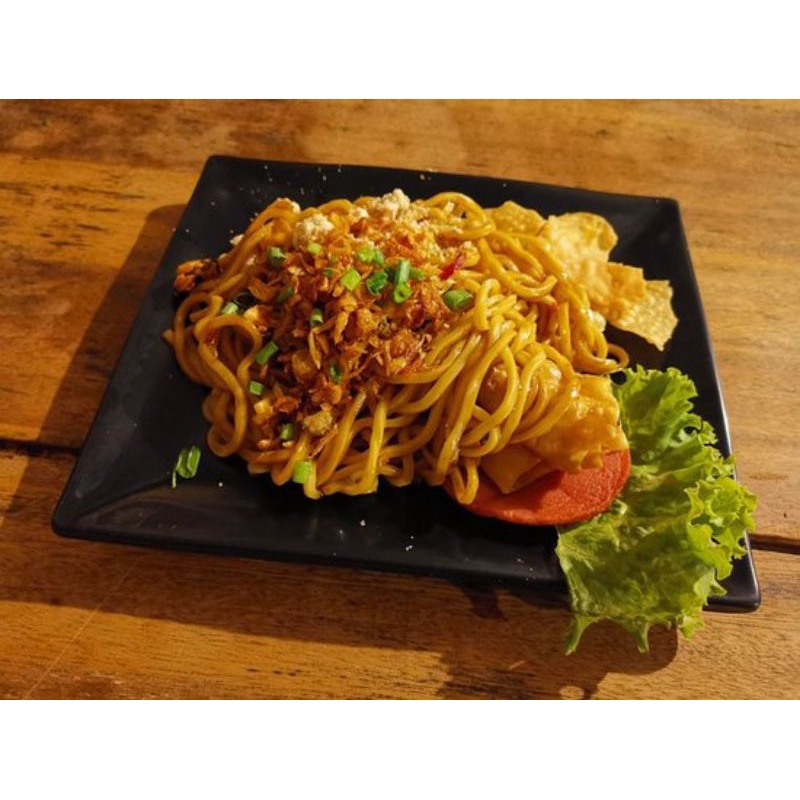 

(promo ) Mie setan pedas mantul, / mie pedas siap saji