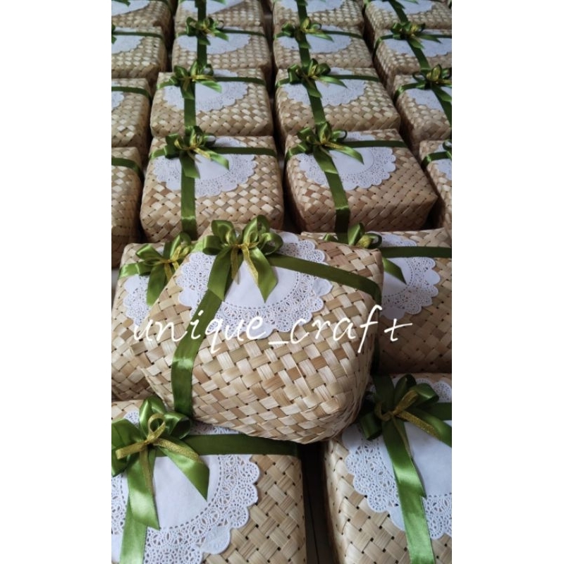 Besek bambu cantik pita 20x20 sepasang