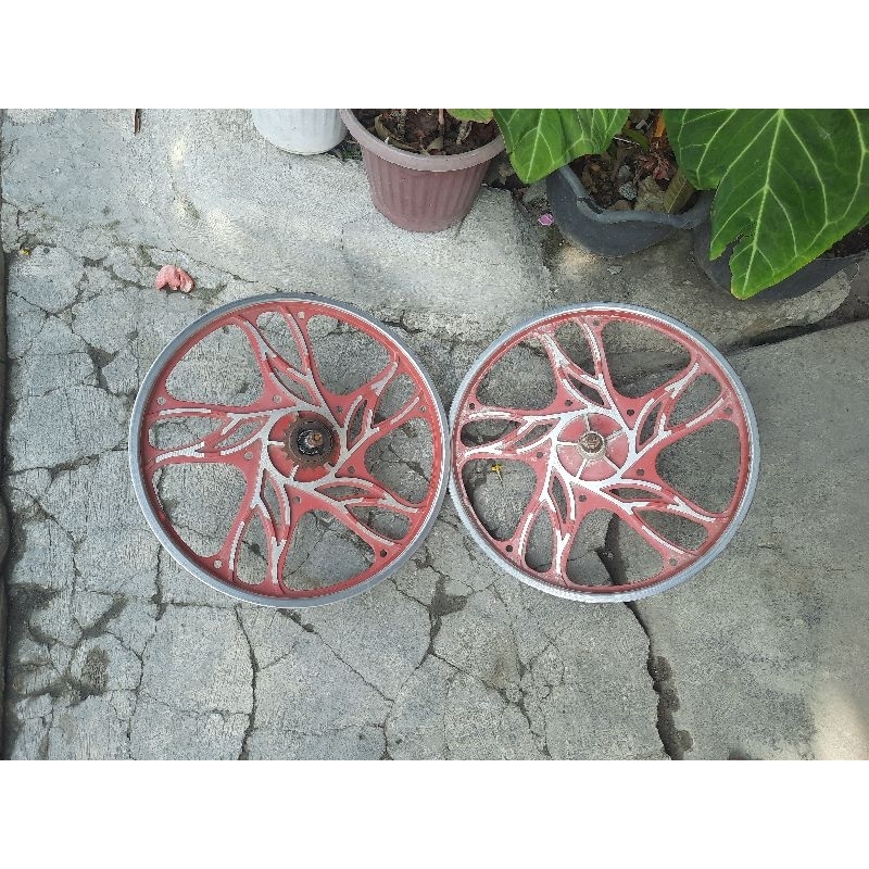 velg sepasang pelek sepeda bmx os minion aloy motif akar, api, velg sepeda bmx 20 aloy