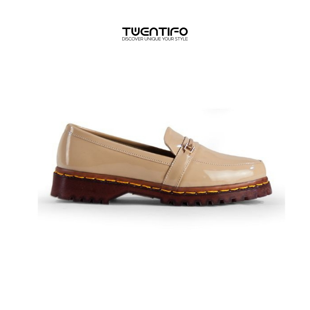 CBR 6 Sepatu Slip On Wanita | Sepatu Dokmar Wanita | HLC 092 | Cream