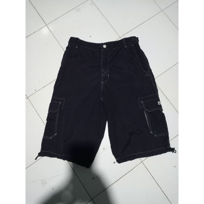 celana cargo pendek pria QUIKSILVER pl like new