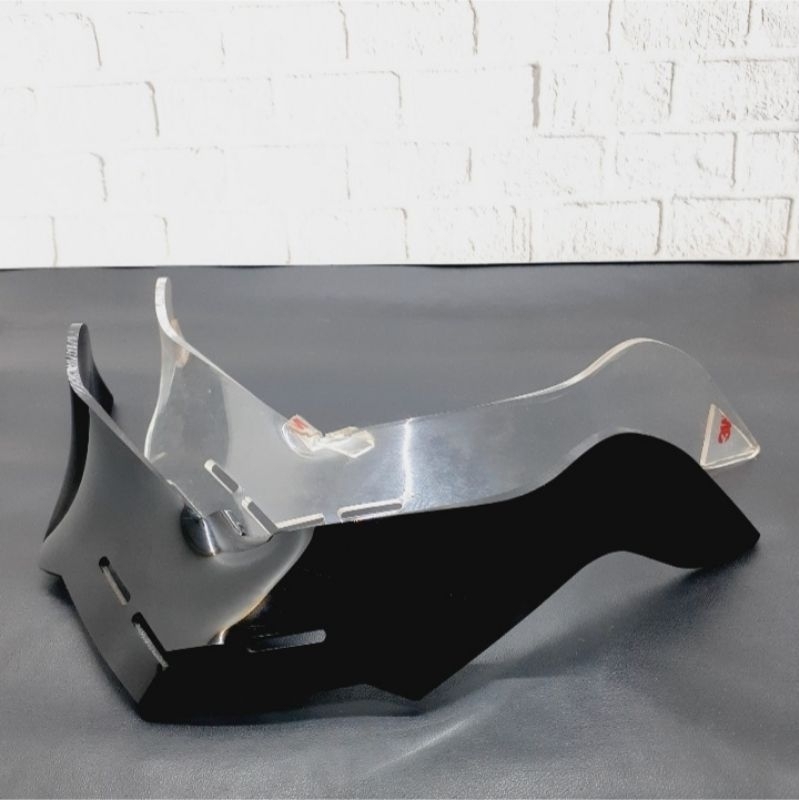 Spoiler helm kyt r10 warna hitam glossy