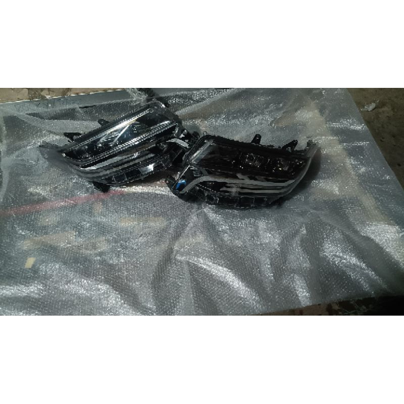 Headlamp toyota alphard  2019