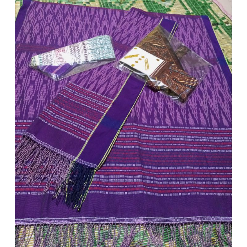 Ulos/ Hiou Simalungun