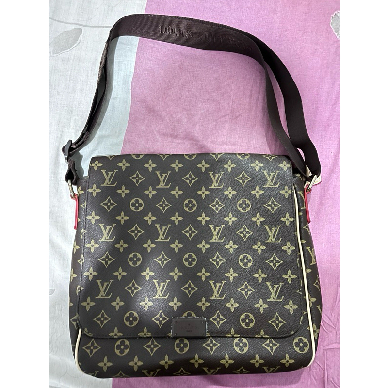 TAS LV TOTE BAG (LONG SLEEVE) PRELOVED