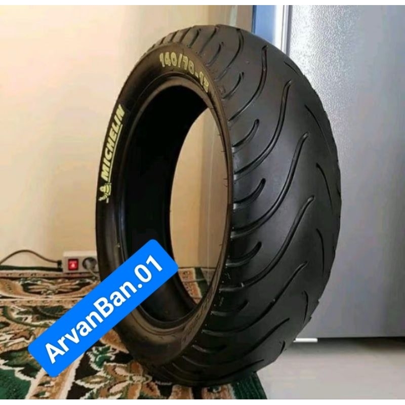 Ban Tubeless Belakang Nmax 140/70 Ring 13 Merk Michelin