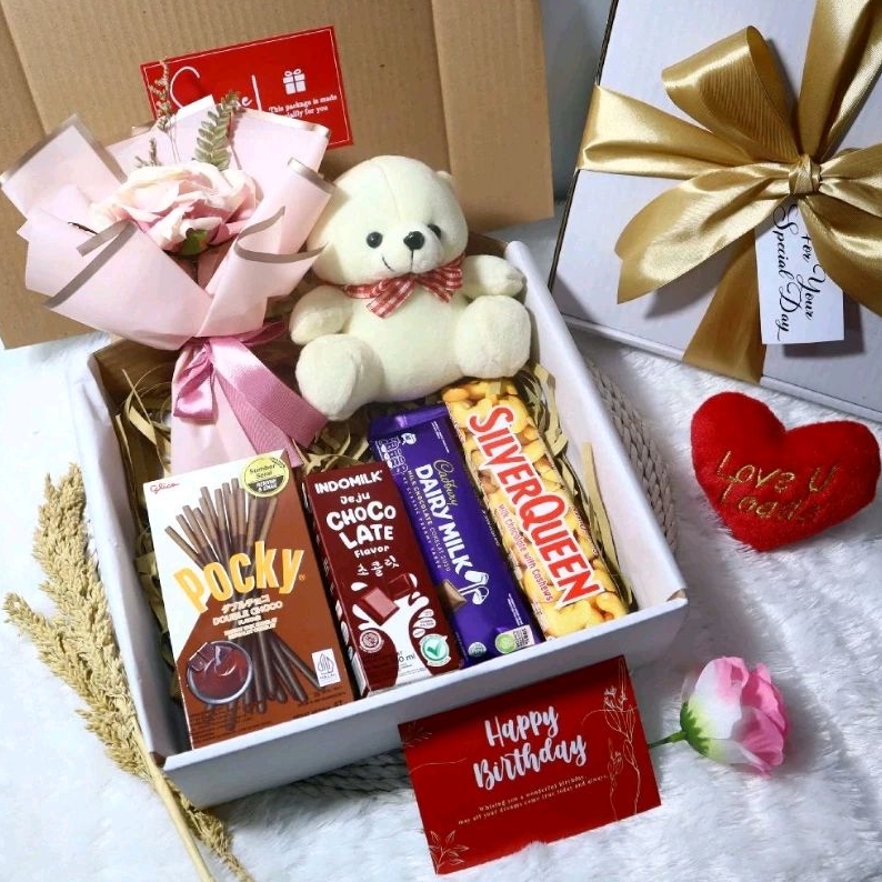 

Hampers Bunga | Kado Pacar Ulang Tahun | Buket Wisuda Gift Box Coklat Hadiah Sempro Ultah Bouquet