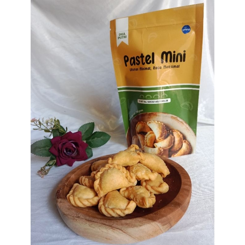 

Pastel Mini Dua Putri // 165 gr // Camilan // Oleh-Oleh // Lokal