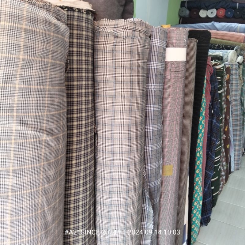 Kain Semi Wool Premium - Harga /0,5 m - Kain Semi Wool Premium - Bahan Semi Wool Kotak-Kotak - Bahan