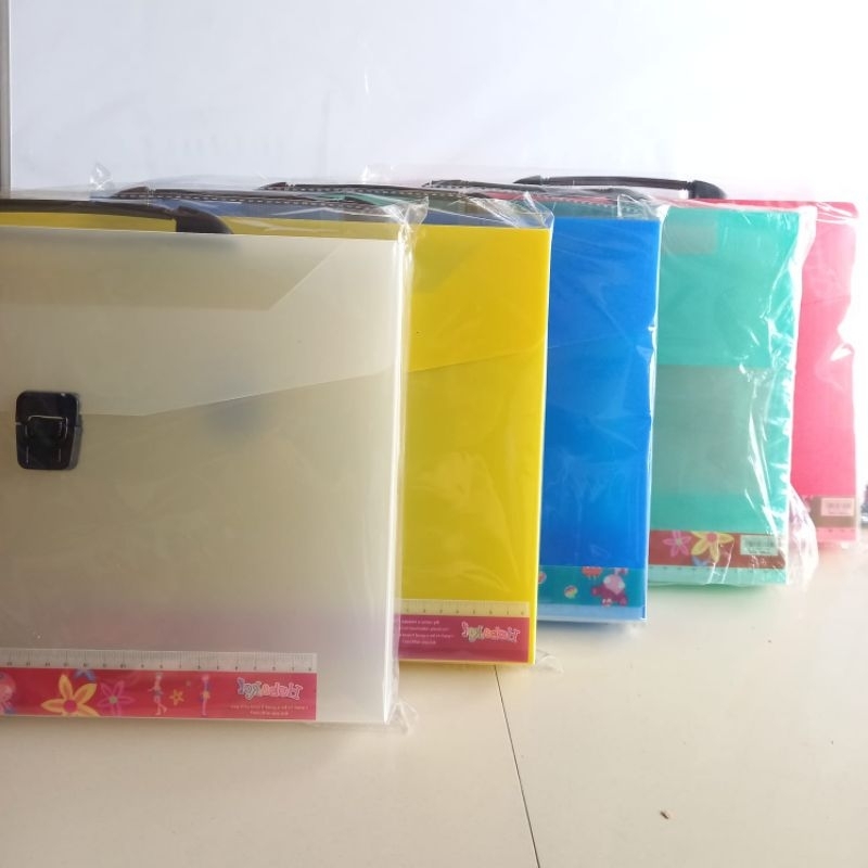 

Tas Dokumen Map Dokumen Tenteng Carry File With Handle Joyko F4 [ Folio ] ( Pcs ) RB9