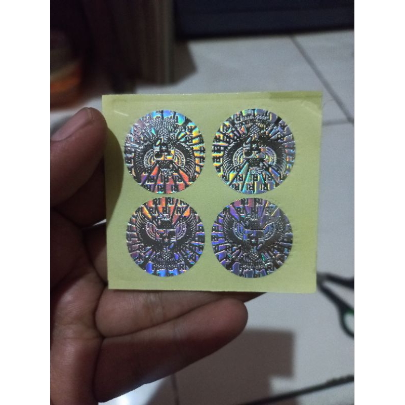 

Hologram Garuda full Embos bukan sticker biasa (Harga Satuan)