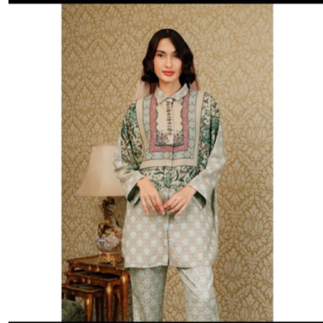 SERENITY SOIREE BATWING SHIRT BENANG JARUM PRELOVED