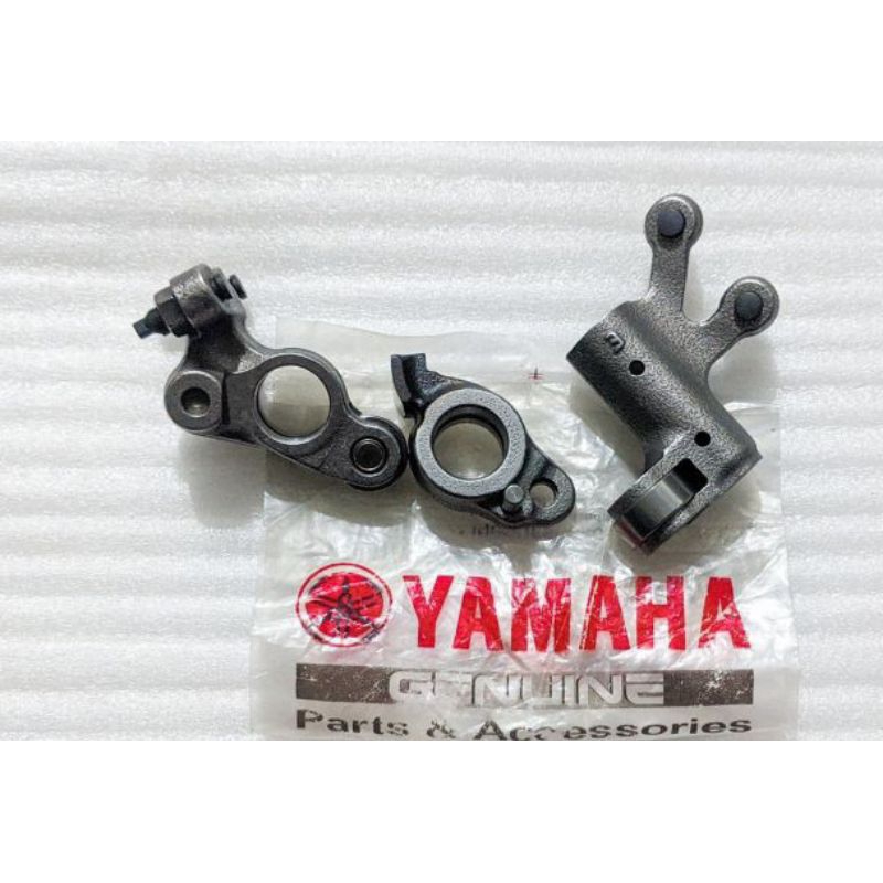 Pelatuk Klep Set intake dan Exhaust Original Genuine Yamaha MT15 XSR VIXION R R15 V3 / BK6-E2150-00 