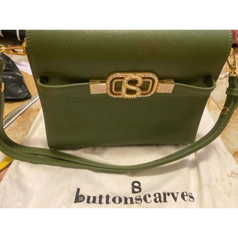 preloved buttonscarves