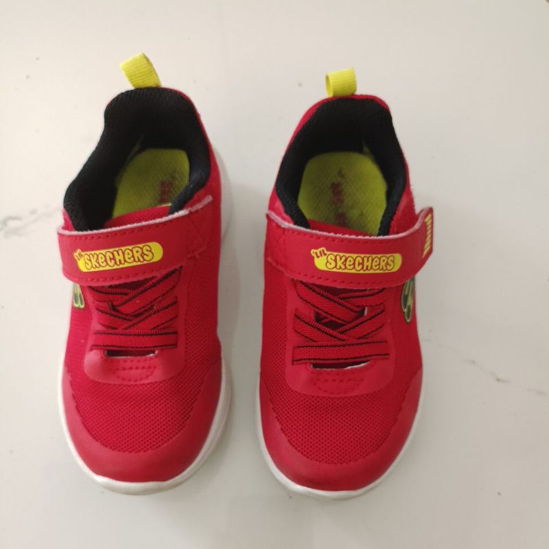 PRELOVED SEPATU BAYI SKECHERS ORIGINAL