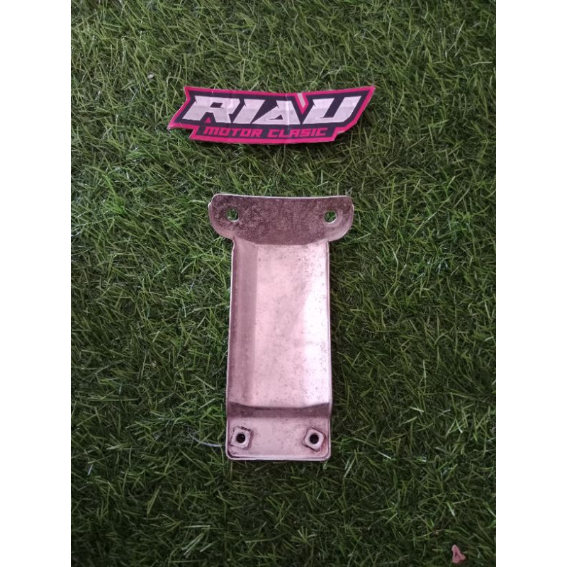 breket spakbor belakang Suzuki Crystal