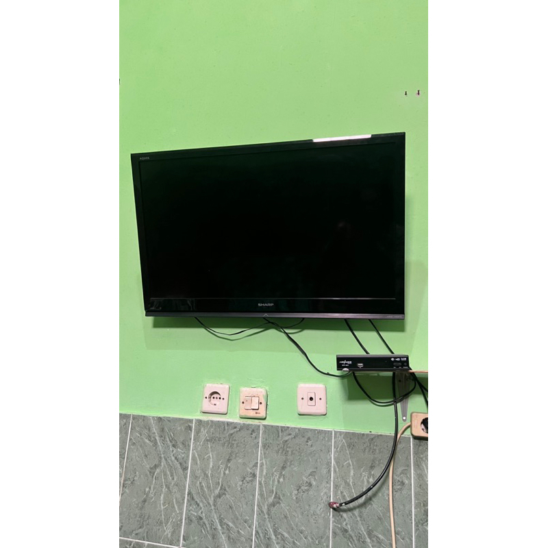 Tv LED sharp 32 inch include set top box stb