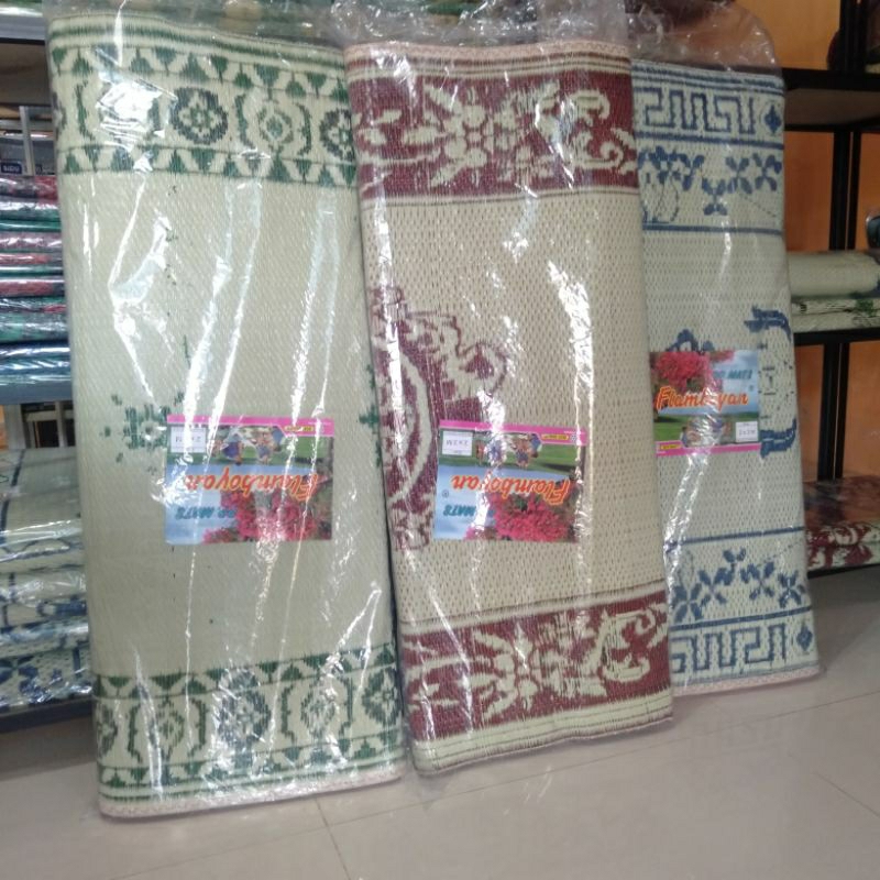 Flamboyan tikar plastik ukuran 2x3meter