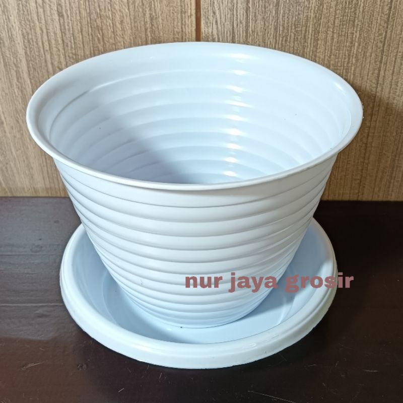 pot bunga/ tataan pot