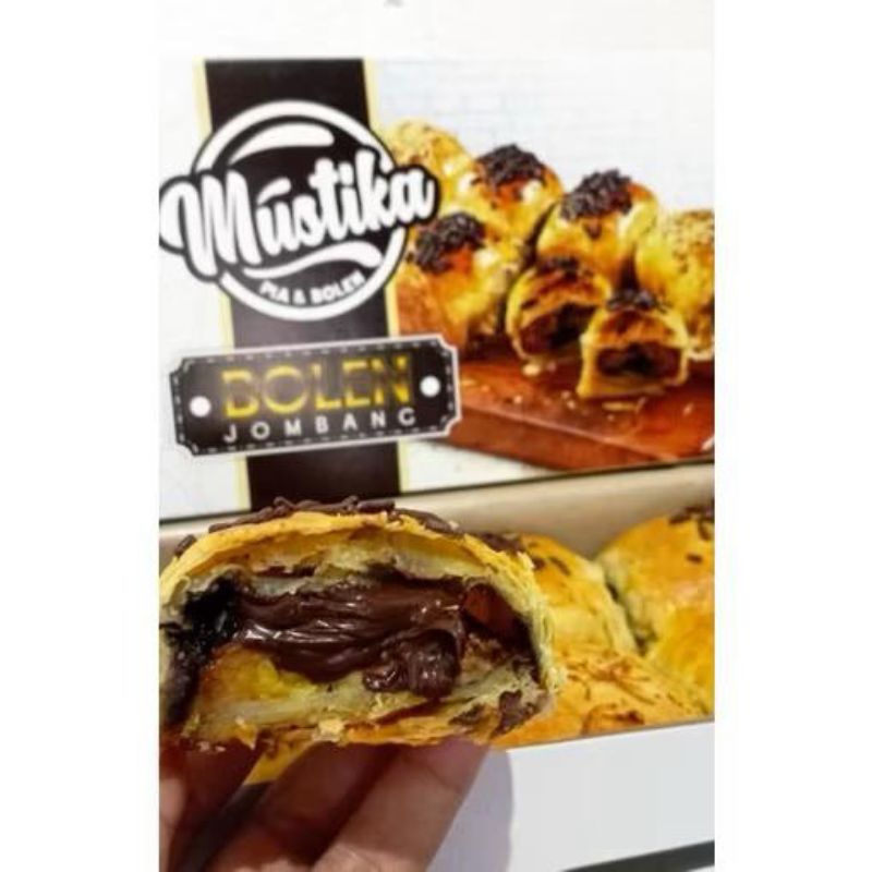 

Best Seller Bolen Pisang Coklat - Mustika Bolen - Bolen Jombang Oleh oleh Khas Jombang Ori❣️