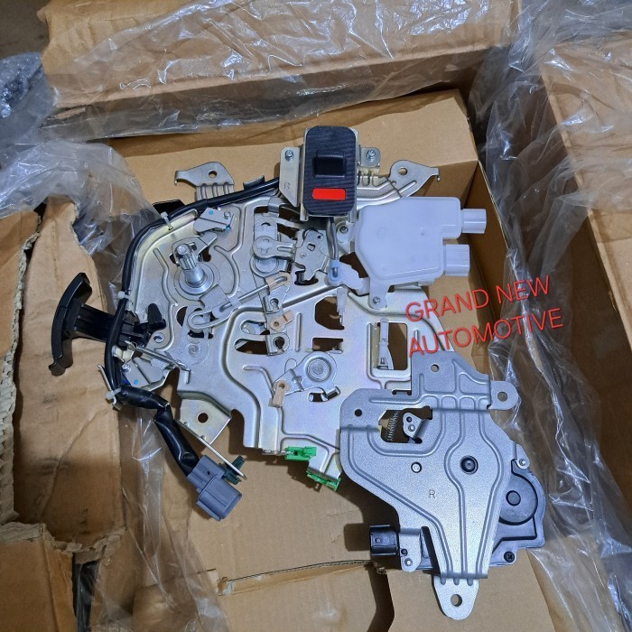 DOOR LOCK PINTU BELAKANG KANAN HONDA FREED ORIGINAL 72622-SYY
