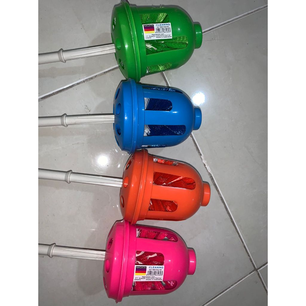 Sikat WC Bulat Dengan Dudukan Nagata