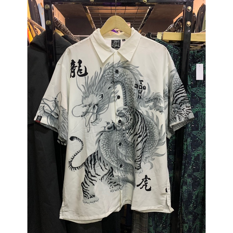 Kemeja Pria Brand Dog Town Motif Naga/Sukajan Size XL Second Branded