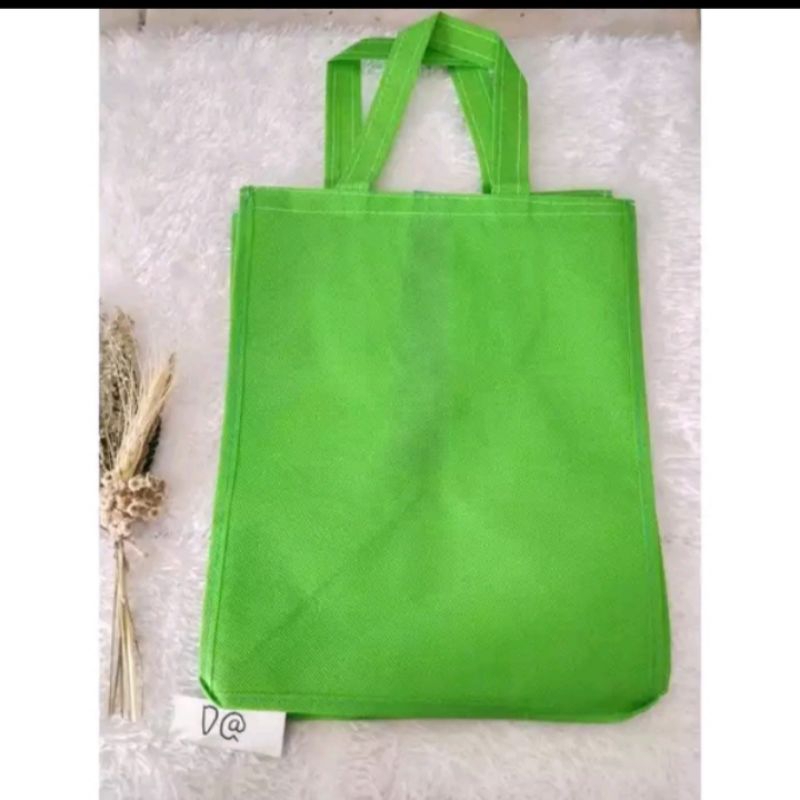 

1 pcs Tas spunbond polos tebal ukuran 22×22×30