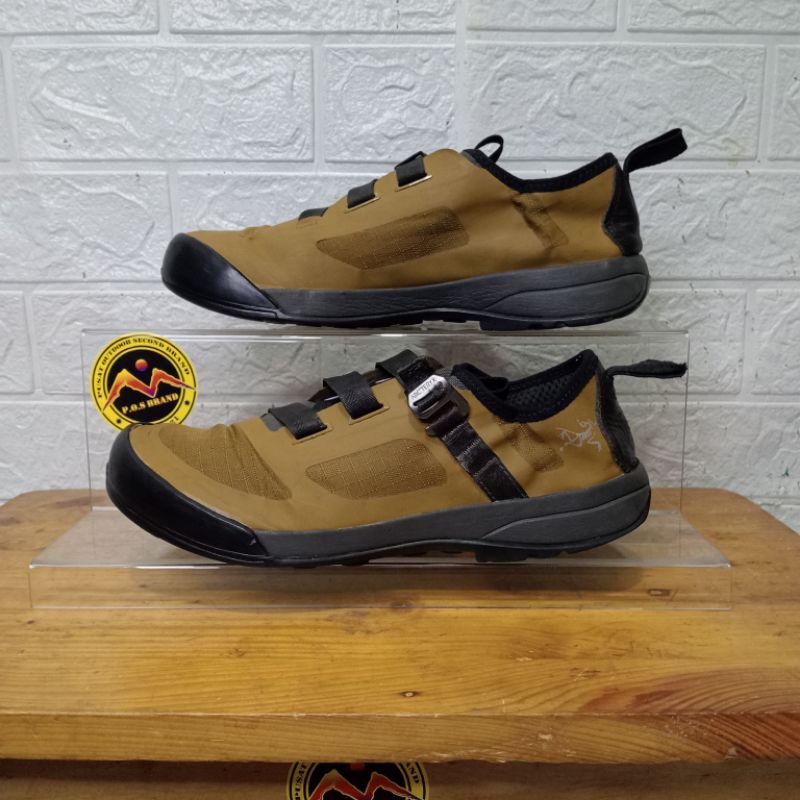 sepatu outdoor ARCTERYX second