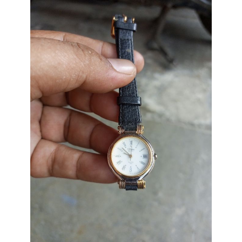 Yema Paris. Montre Femme. Vintage Dress watch. Mewah.