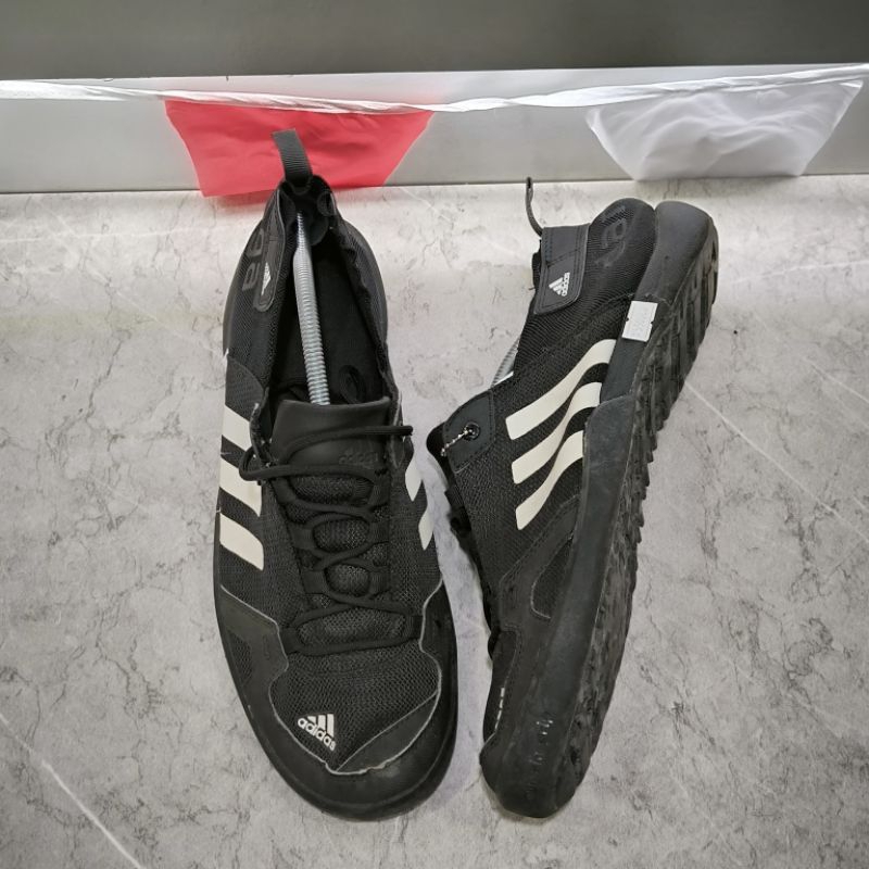 adidas Daroga