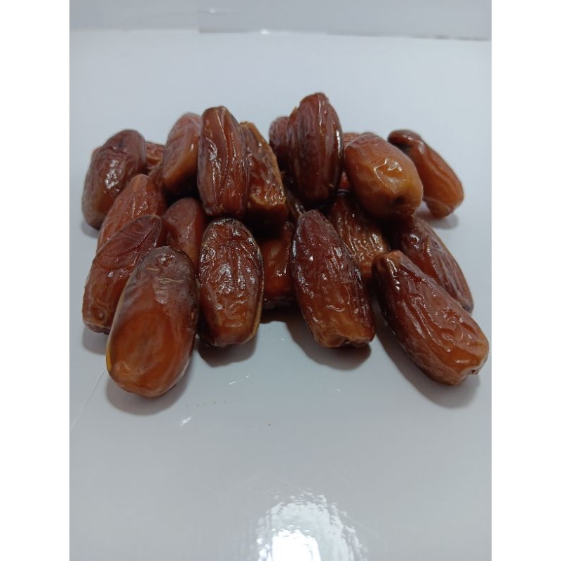 

kurma tunisia madu 500gram//oleh oleh haji dan umroh