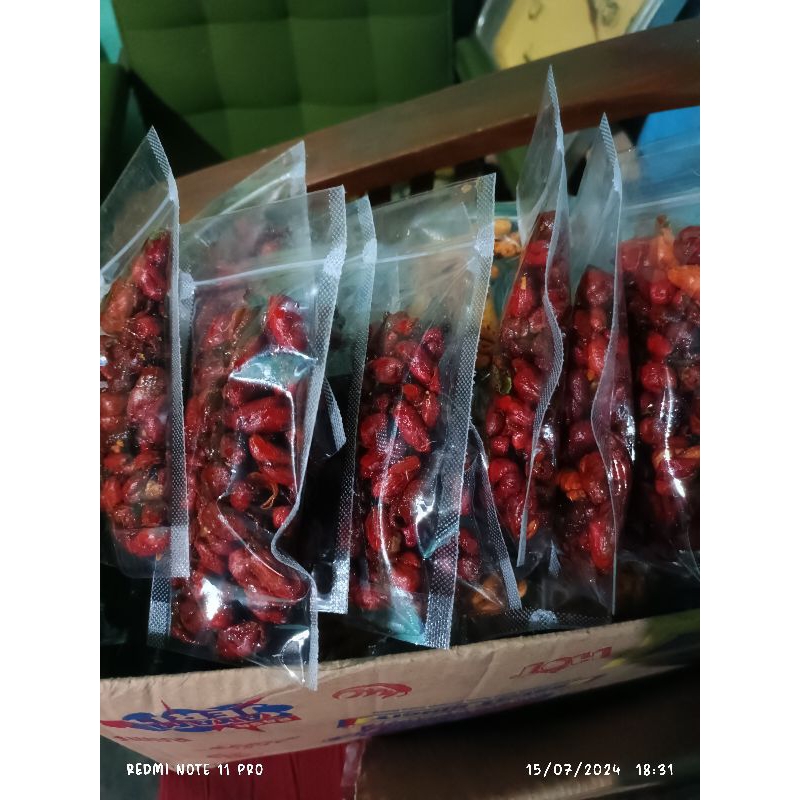 

KERIPIK KULIT MELINJO PEDAS MANIS 50GRAM