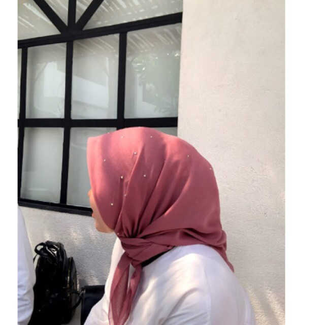 Hijab segiempat paris tabur swarosky||kerudung segiempat paris payet tabur tasel premium||paris tabu