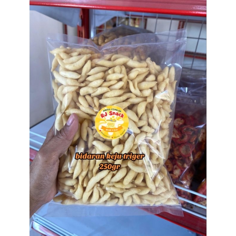 

Snack Bidaran Keju 250gr camilan cemilan kiloan termurah rj snack kediri