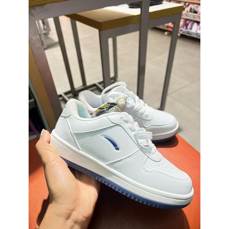 ❗️SALE Payless LA Gear Childrens Dash Court Sneakers