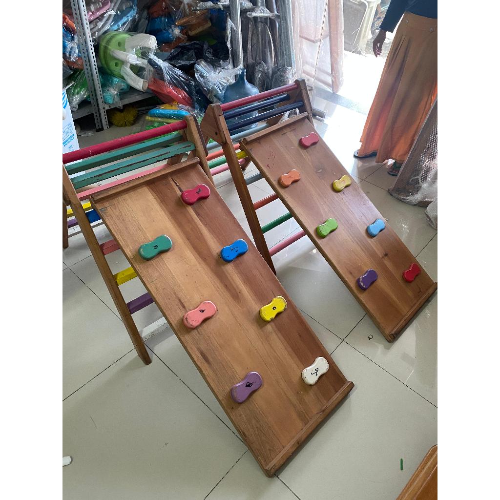 PRELOVED Jabodetabek Only- Pikler Triangle With Slide & Rock Climbing - Colorful Dark Brown