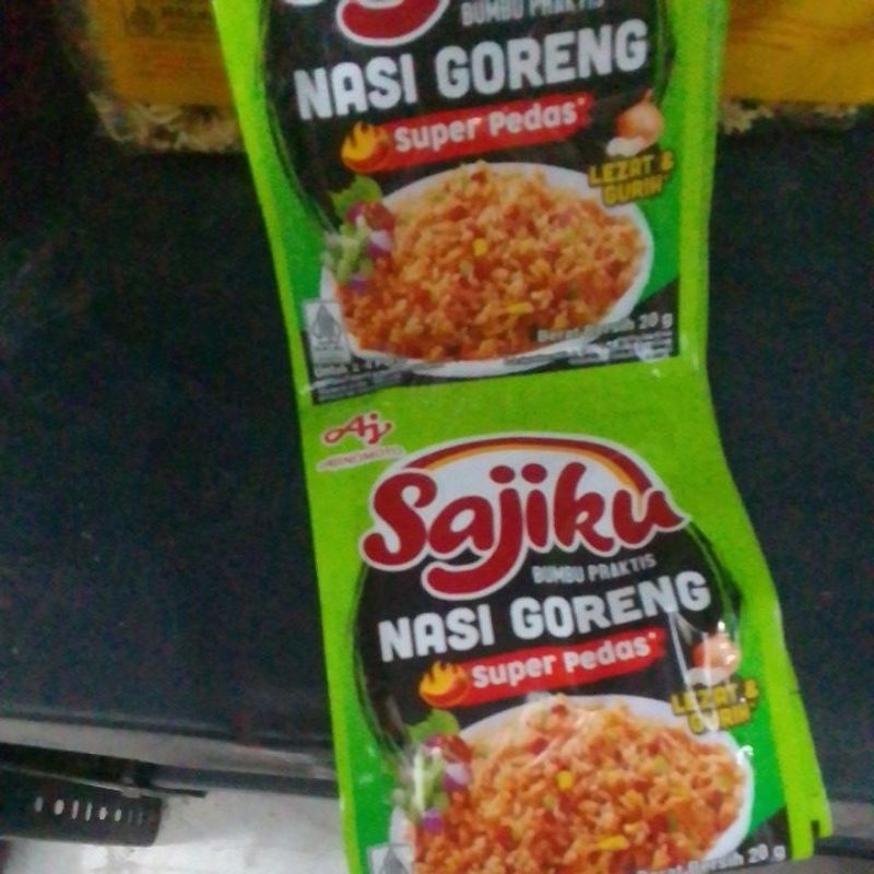 

sajiku nasi goreng super pedas 1 renteng