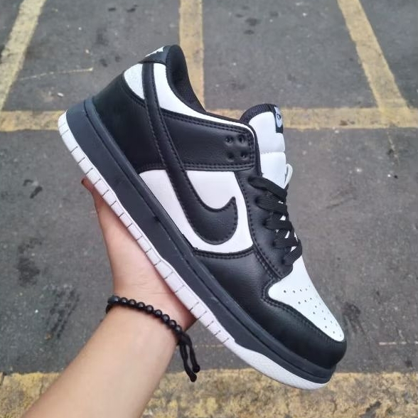 Nike SB Dunk Low Pro  Black Panda (SB Dunk) SIZE (41-43) Xavier's Outlet Sneakers