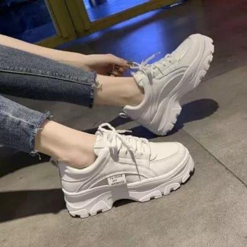 sepatu Wanita Putih Korean terbaru Sepatu kekinian