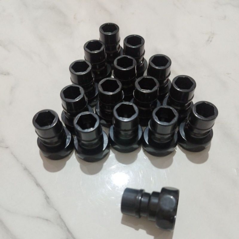 Cucut atau cucuk drat kran taman hitam /Saringan drat kran hitam /Moncong drat kran air