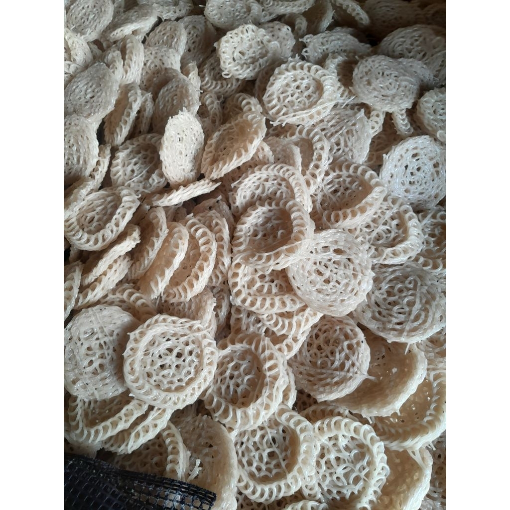 

krupuk putih siap goreng isi 20. pcs