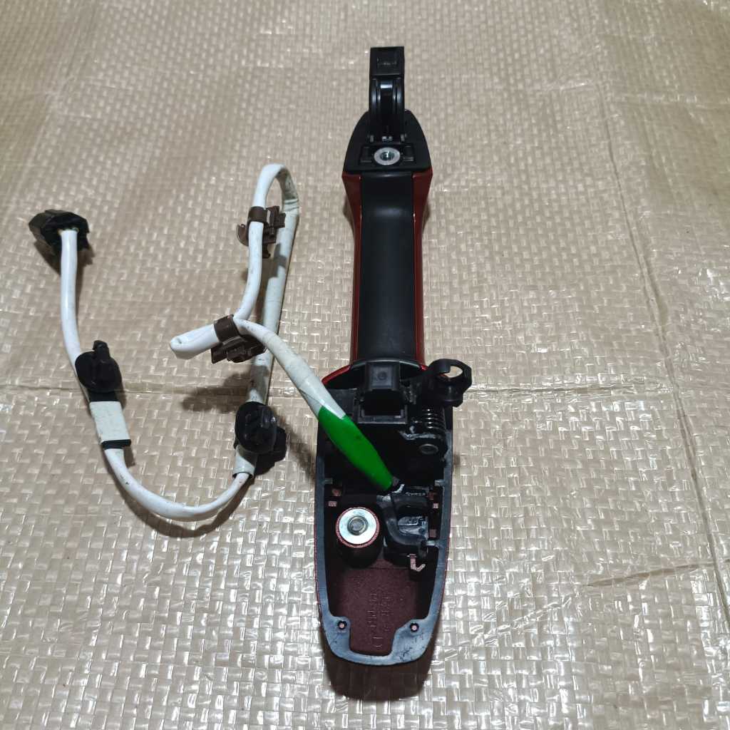 Handle pintu luar kanan all new AVANZA VELOZ 2022 original